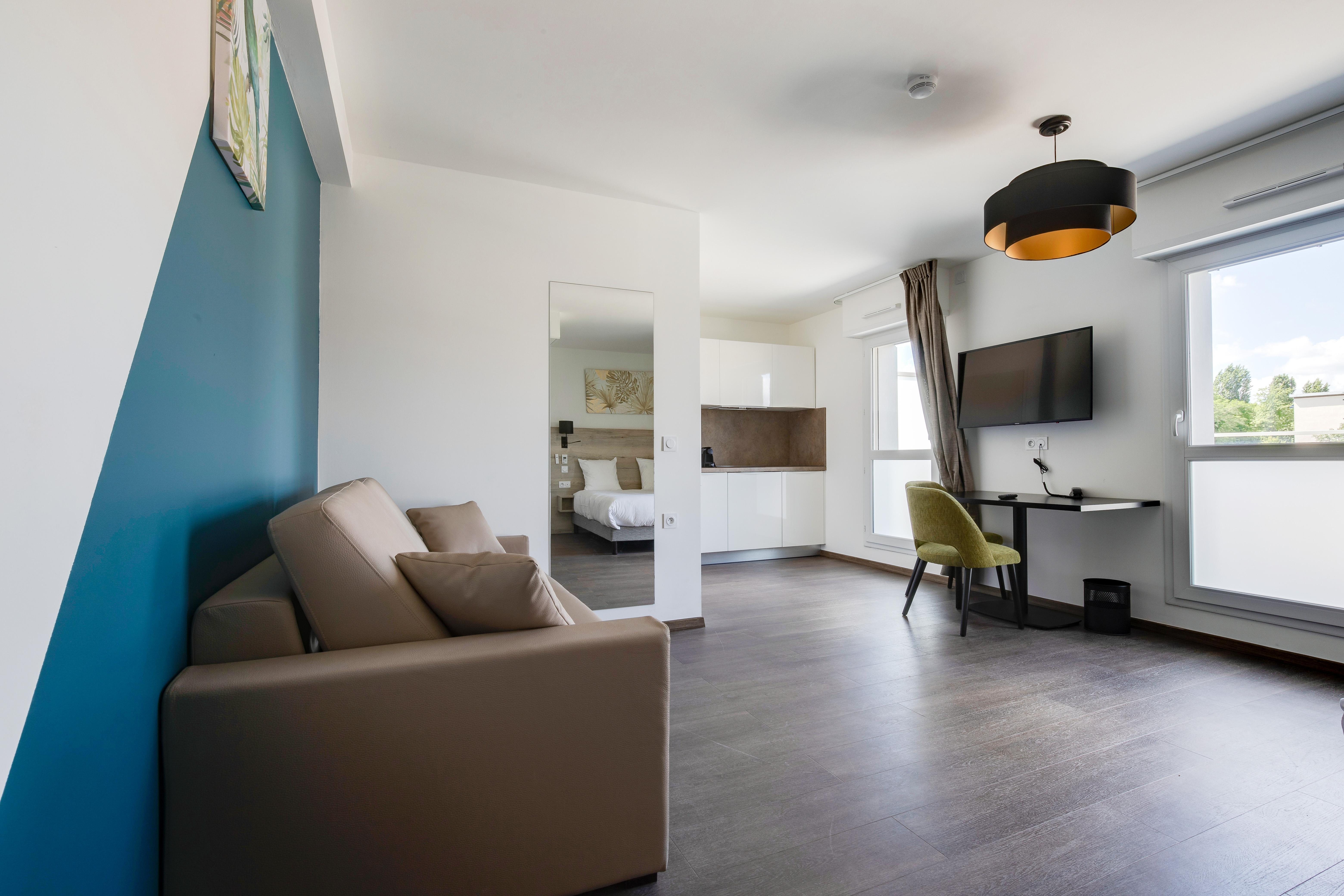 All Suites Appart Hotel Massy Palaiseau Exterior photo