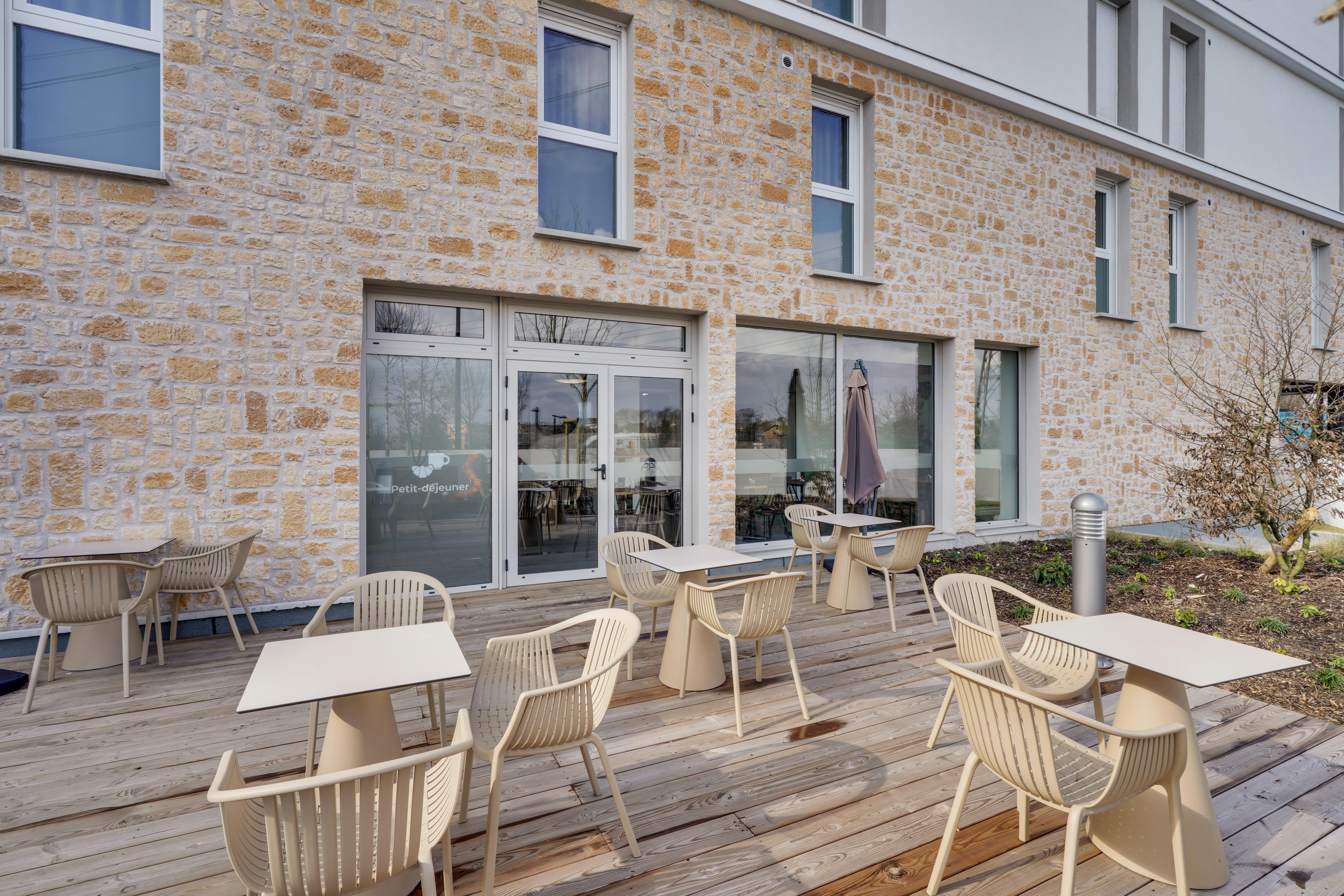 All Suites Appart Hotel Massy Palaiseau Exterior photo